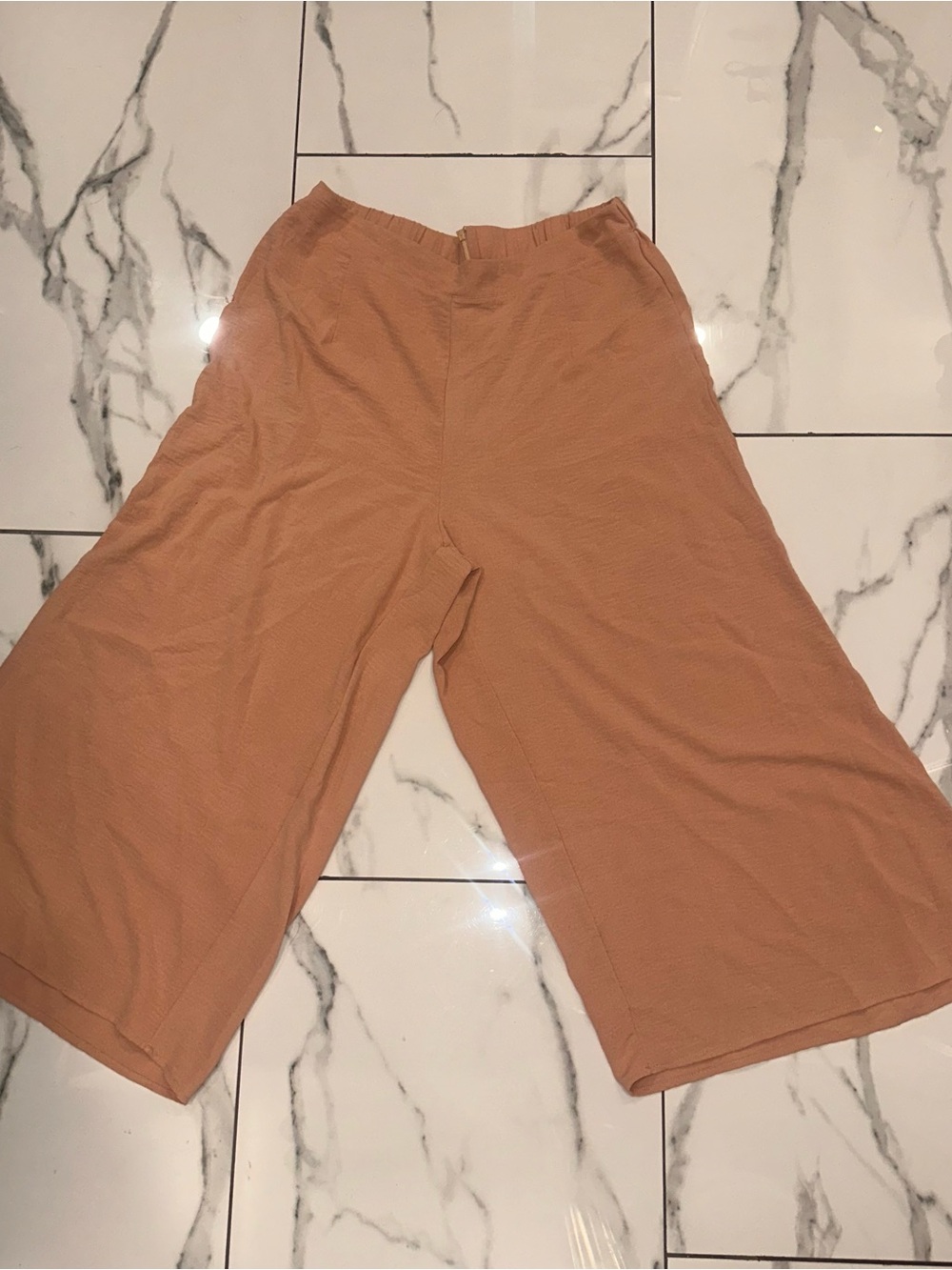 Amazon Women's Wide-Leg Cropped Trousers in Tan